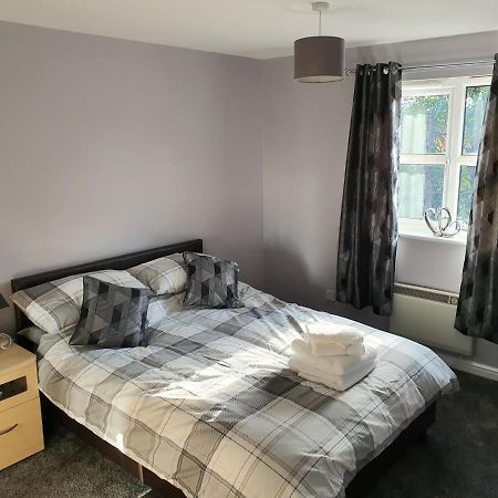 The Bell Apartment. Modern, Stylistic & Luxurious Falkirk Exteriör bild