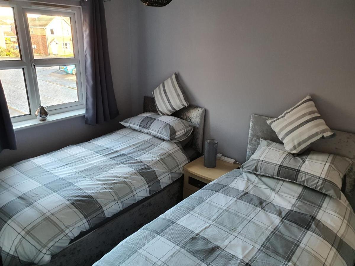 The Bell Apartment. Modern, Stylistic & Luxurious Falkirk Exteriör bild